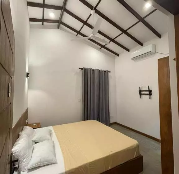 ホテル Gisada Villa