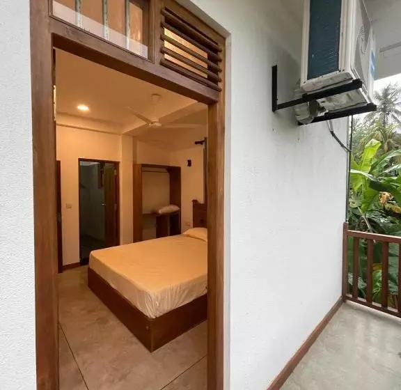 ホテル Gisada Villa