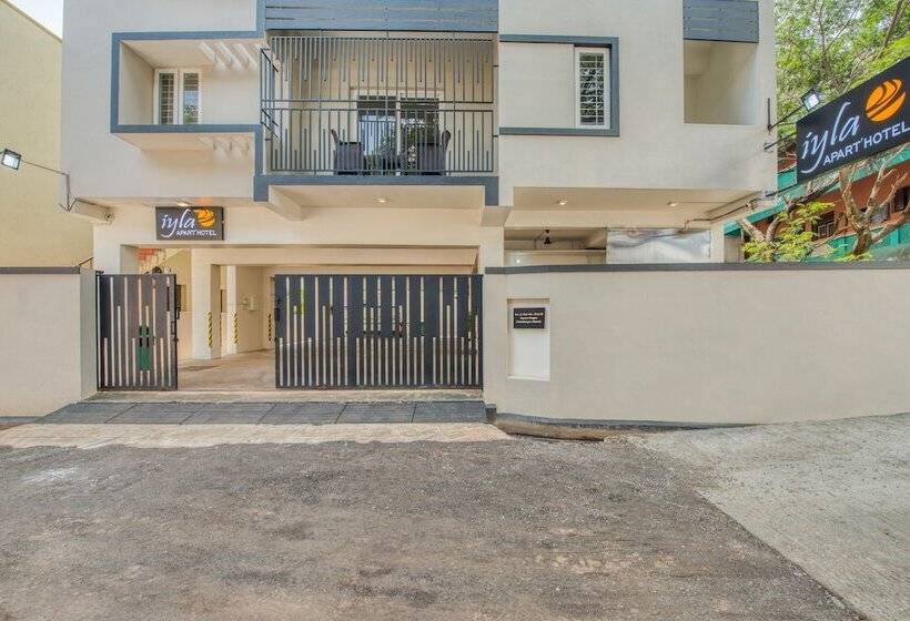 هتل Iyla Apart