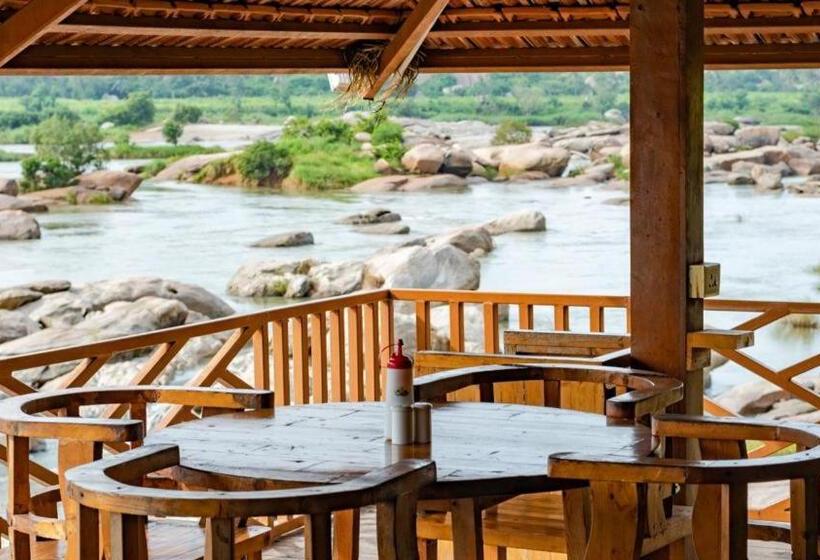 فندق Leo Woods Hampi River View