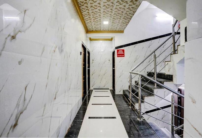 هتل Oyo Flagship Shree Sai Residency