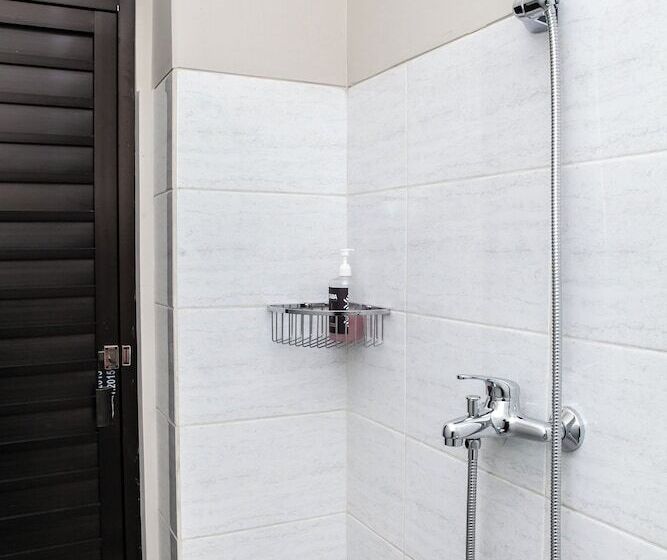 Отель Saba Ayu Guest House