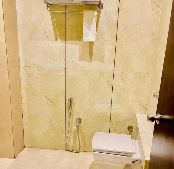 酒店 Saluja Primeland