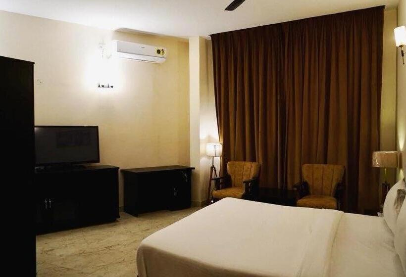 酒店 Saluja Primeland