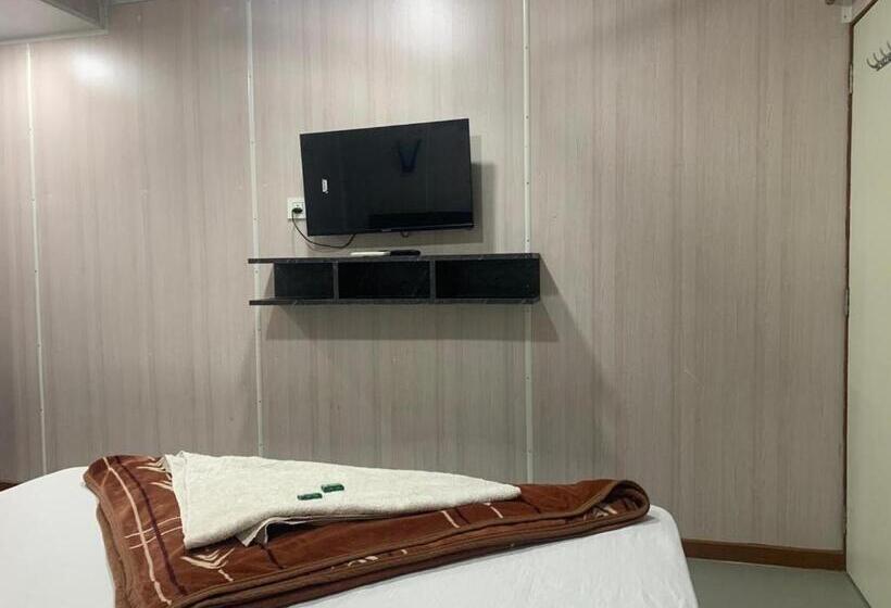 فندق Sydney X Huts