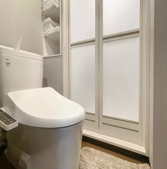 Hotelli Tomi Home 2f