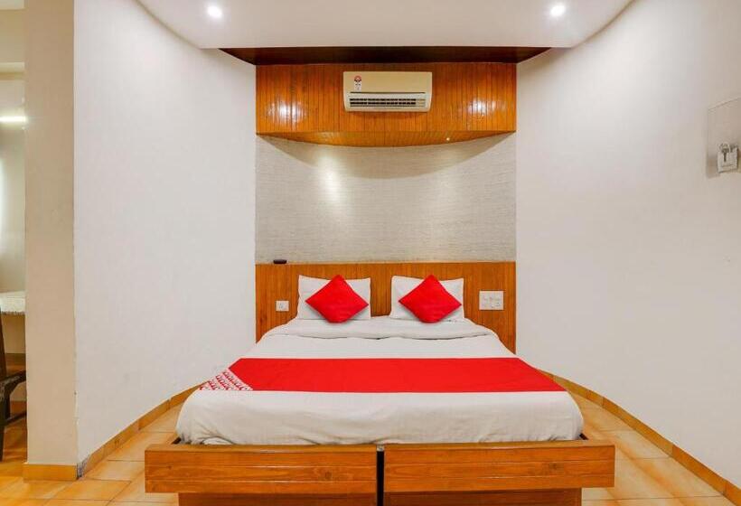 Oyo Hotel Roshni