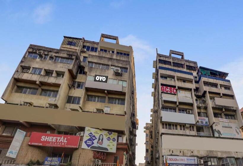 Oyo Hotel Roshni