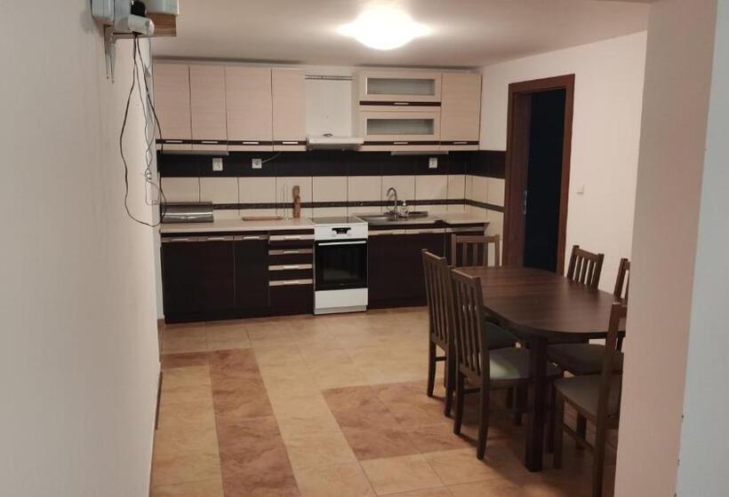 بنسيون Apartmany Tatra Relax