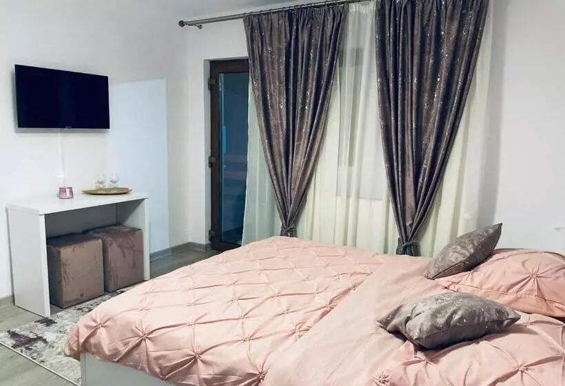 ペンション Cabana Loredana