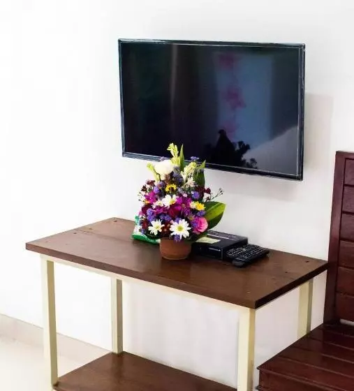 ペンション Canggu Ocean House/pink. By Walk To The Beach!