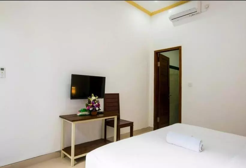 ペンション Canggu Ocean House/pink. By Walk To The Beach!