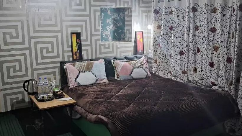 ペンション Conifer View Guest House