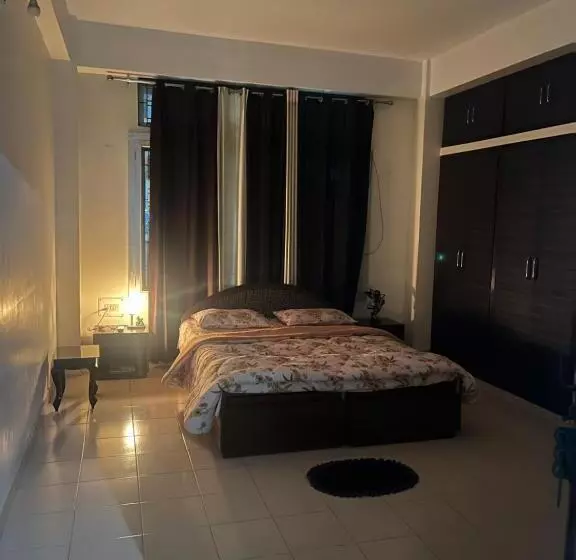 ペンション Handique Guest House