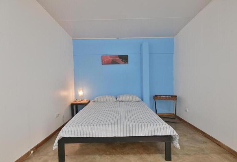 بنسيون Hostel Real