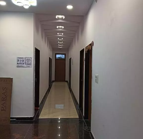 Shree Radhe Mohan Hotel And Resort Khatushyamji