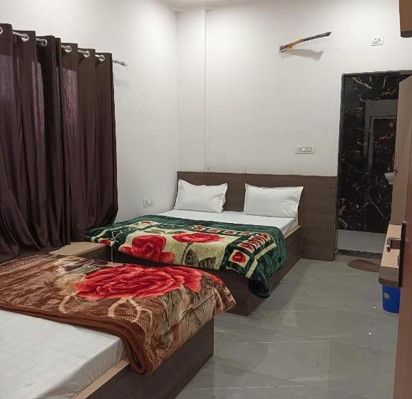 Shree Radhe Mohan Hotel And Resort Khatushyamji