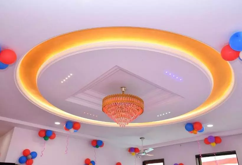 Shree Radhe Mohan Hotel And Resort Khatushyamji