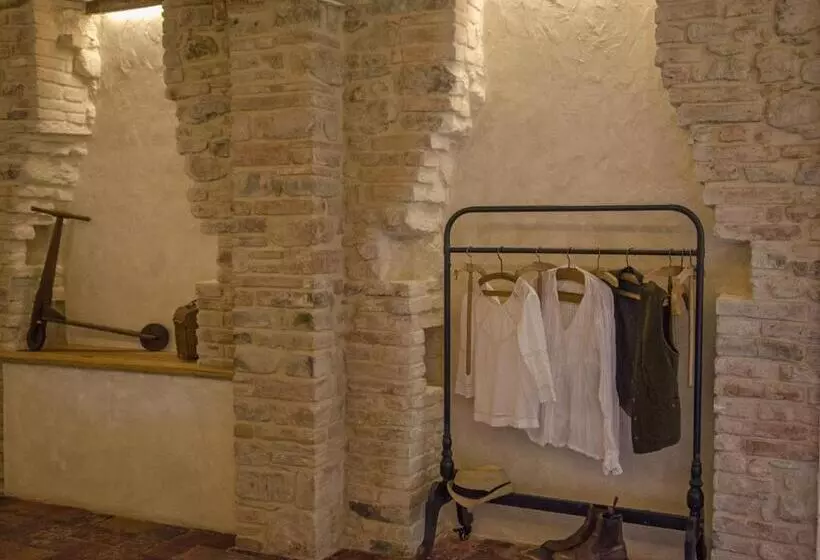 Aamiaismajoitus (B&B) Tuttomio Suite Con Idromassaggio