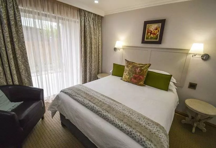 Clarens Retreat