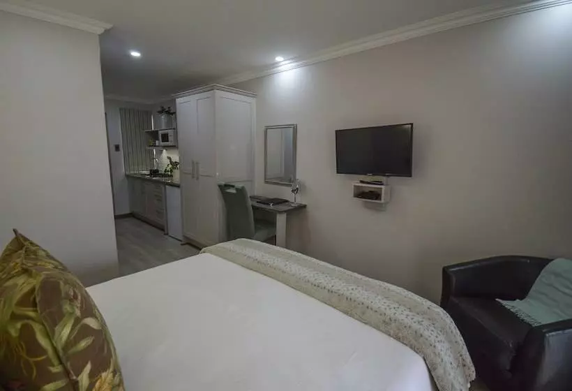 Clarens Retreat