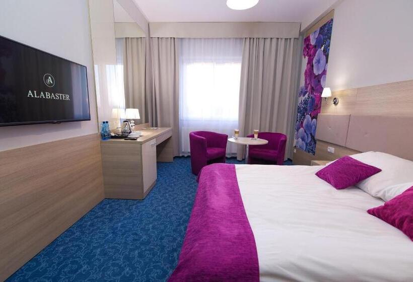 酒店 Alabaster Rezydencja