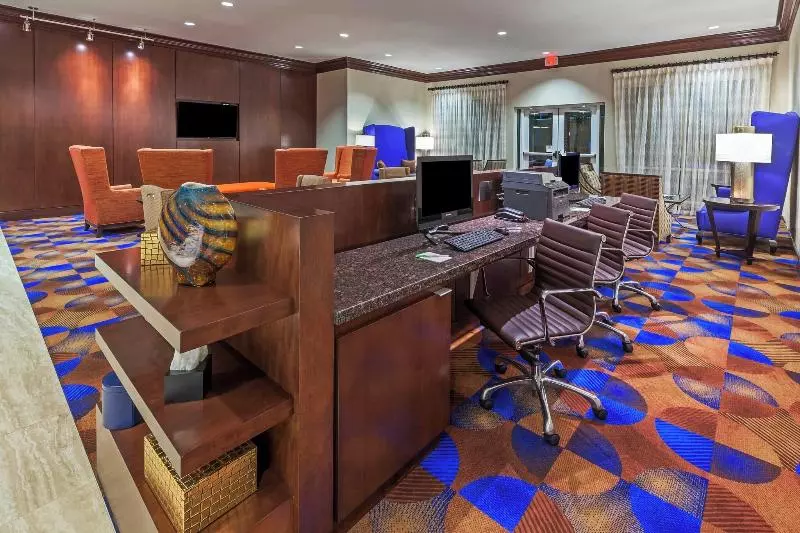 ホテル Courtyard Houston I10 West/park Row
