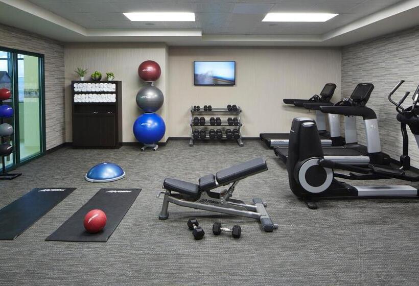 فندق Courtyard By Marriott Lake George