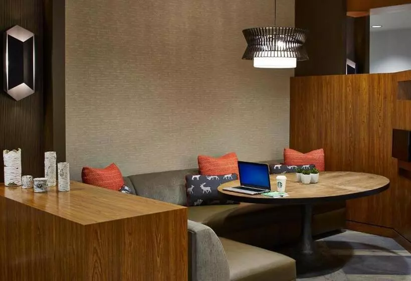ホテル Courtyard By Marriott Lake George
