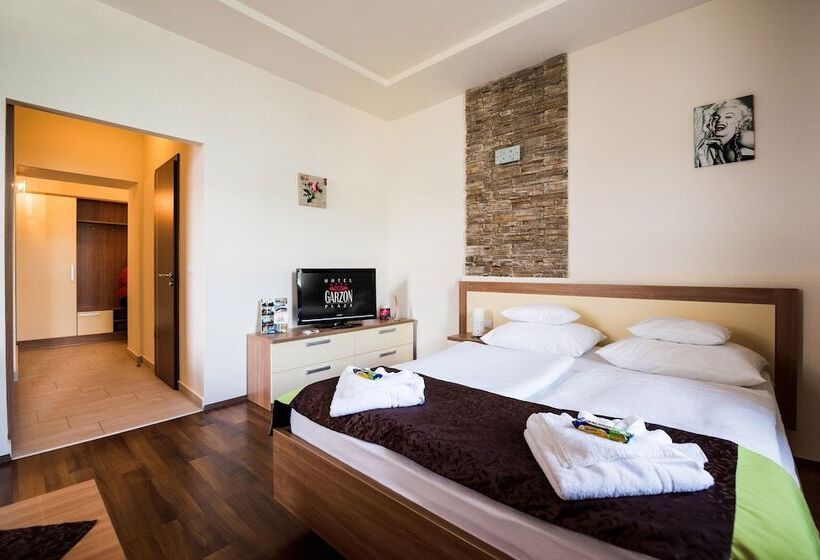 호텔 Garzon Plaza