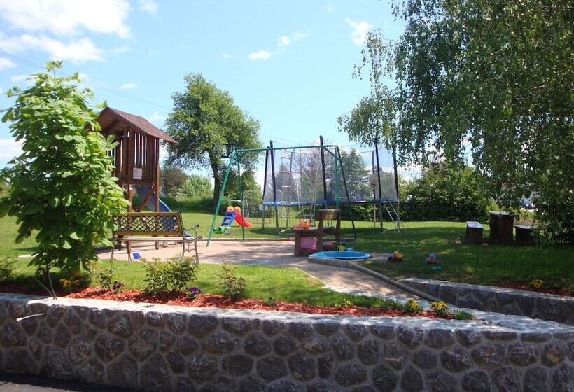 هتل Guesthouse Mesec Zaplana