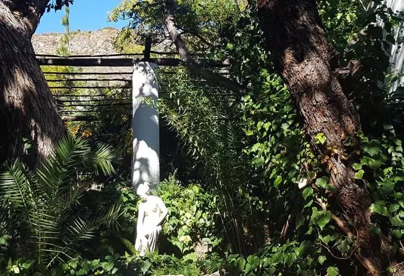Montagu Little Sanctuary Hot Spring Access At Reduced Price