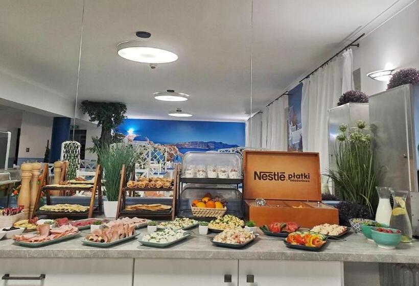 ホテル Malinowski Economy