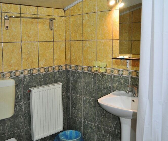 בית מלון כפרי Pension Flamingo