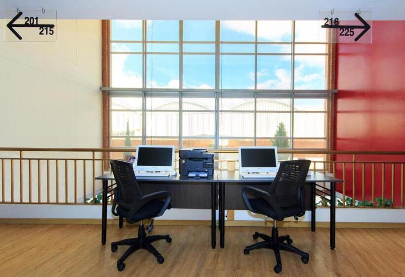 Pop Art Hotel Tocancipá Y Centro De Convenciones