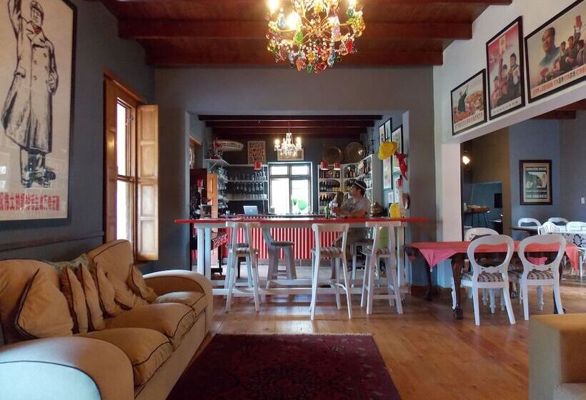 酒店 The Red Tin Roof