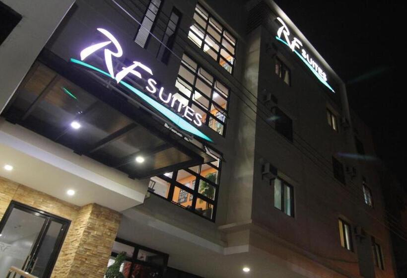 Hotelli Rf Suites