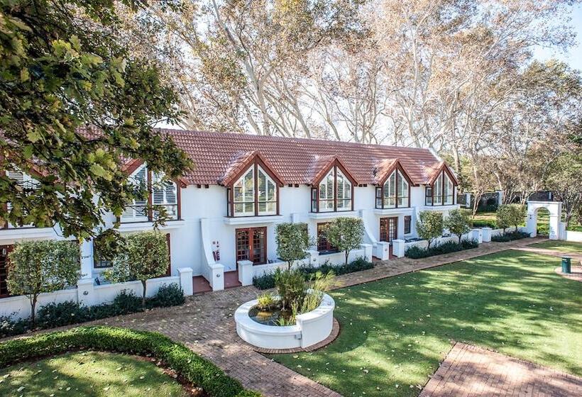 호텔 River Meadow Manor