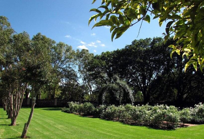 호텔 River Meadow Manor