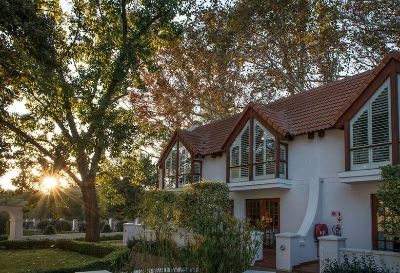 호텔 River Meadow Manor