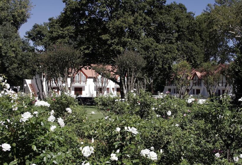 호텔 River Meadow Manor