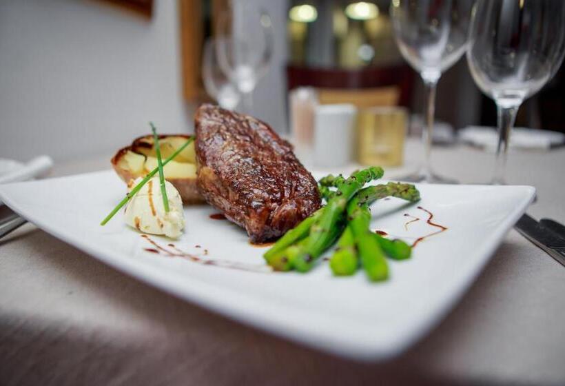 호텔 River Meadow Manor