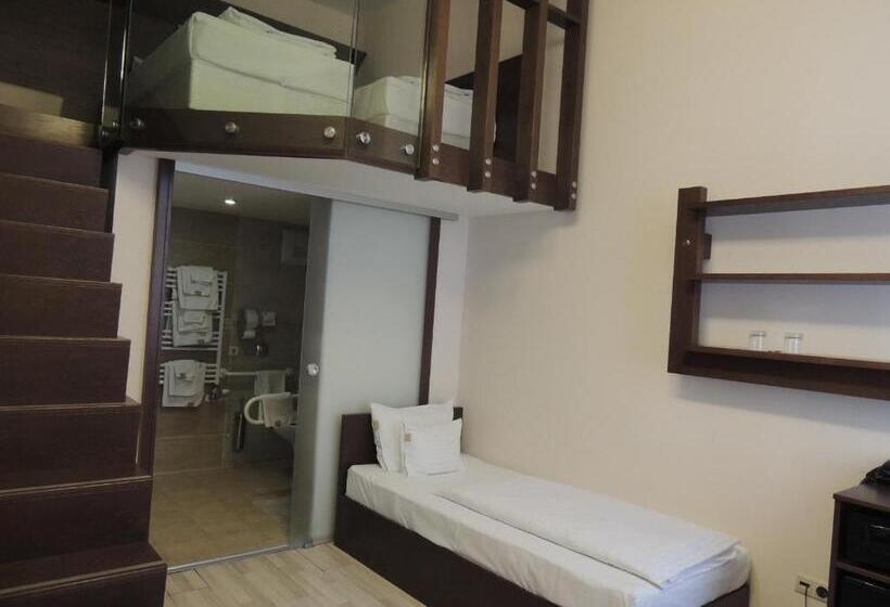 فندق Soleil Apartman Szeged