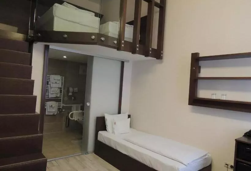 هتل Soleil Apartman Szeged