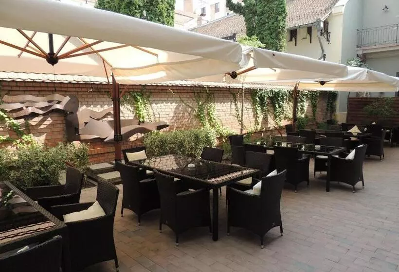 هتل Soleil Apartman Szeged