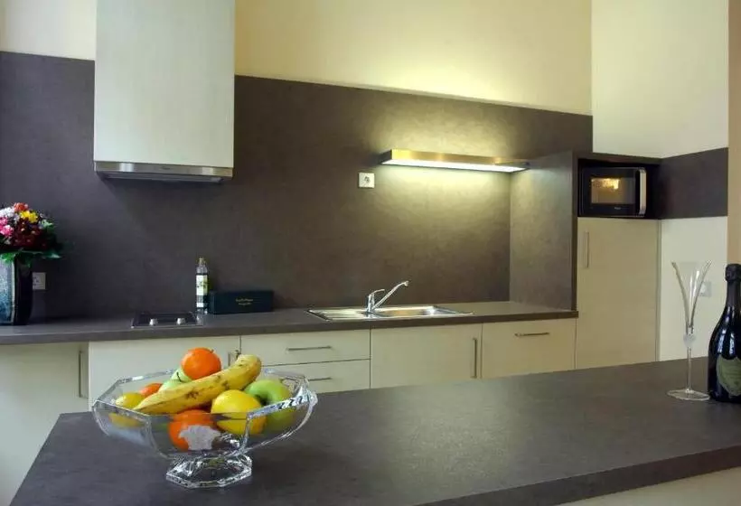 هتل Soleil Apartman Szeged
