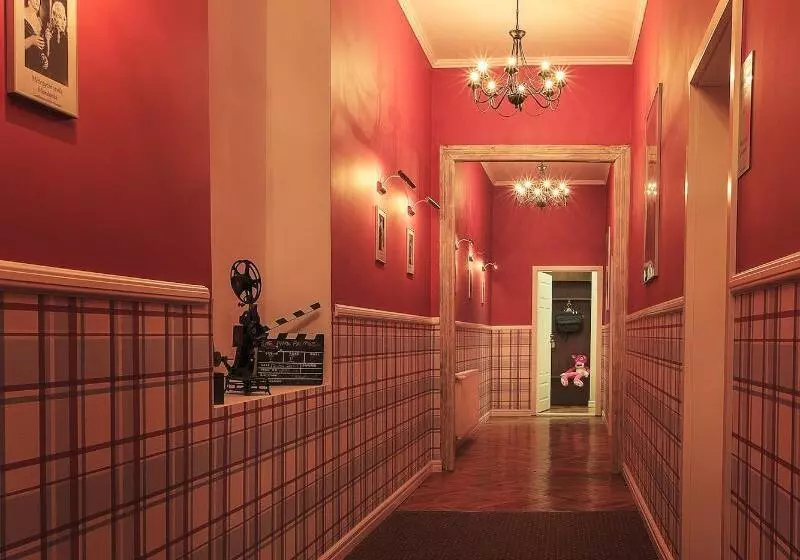 هتل Stare Kino Cinema Residence