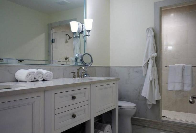 فندق The Park On Main