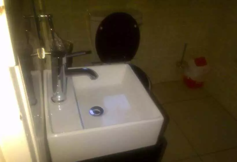 پانسیون Comfort Palace Guesthouse Kasane