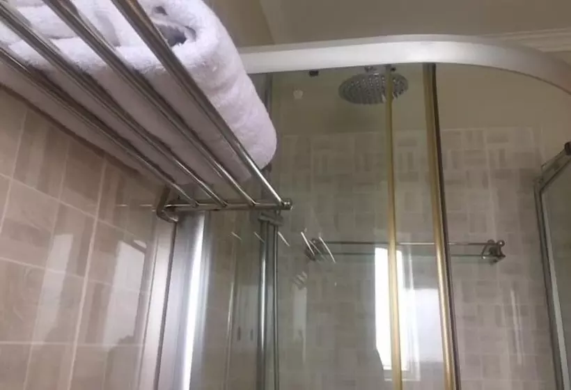 پانسیون Comfort Palace Guesthouse Kasane